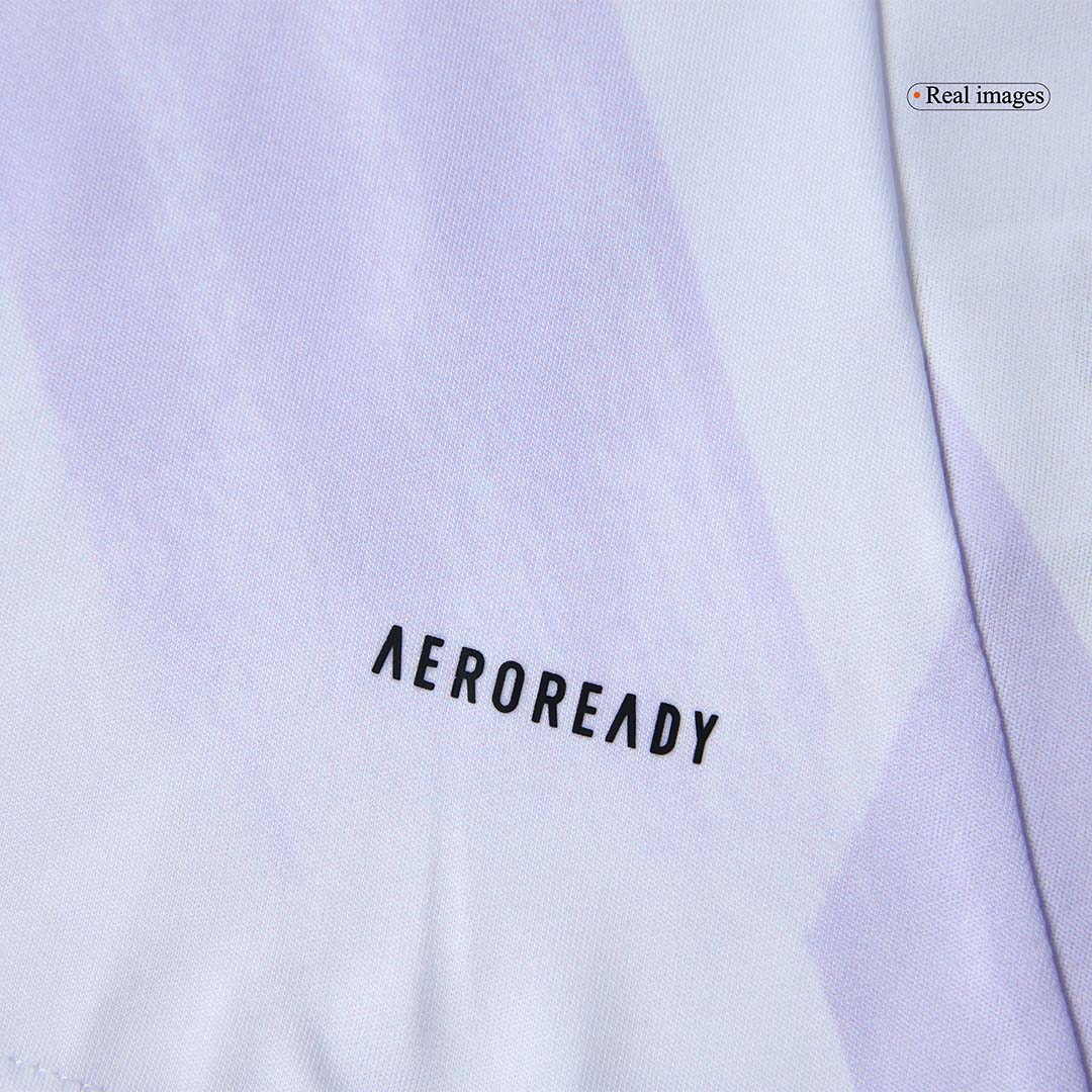 ManU Trikot Auswärts 2025/26 B.FERNANDES #8