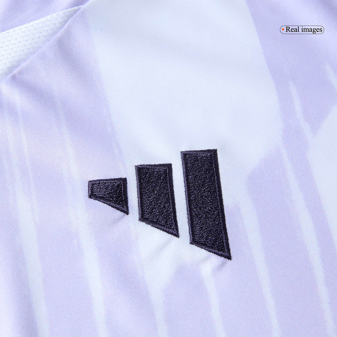 ManU Trikot Auswärts 2025/26 B.FERNANDES #8