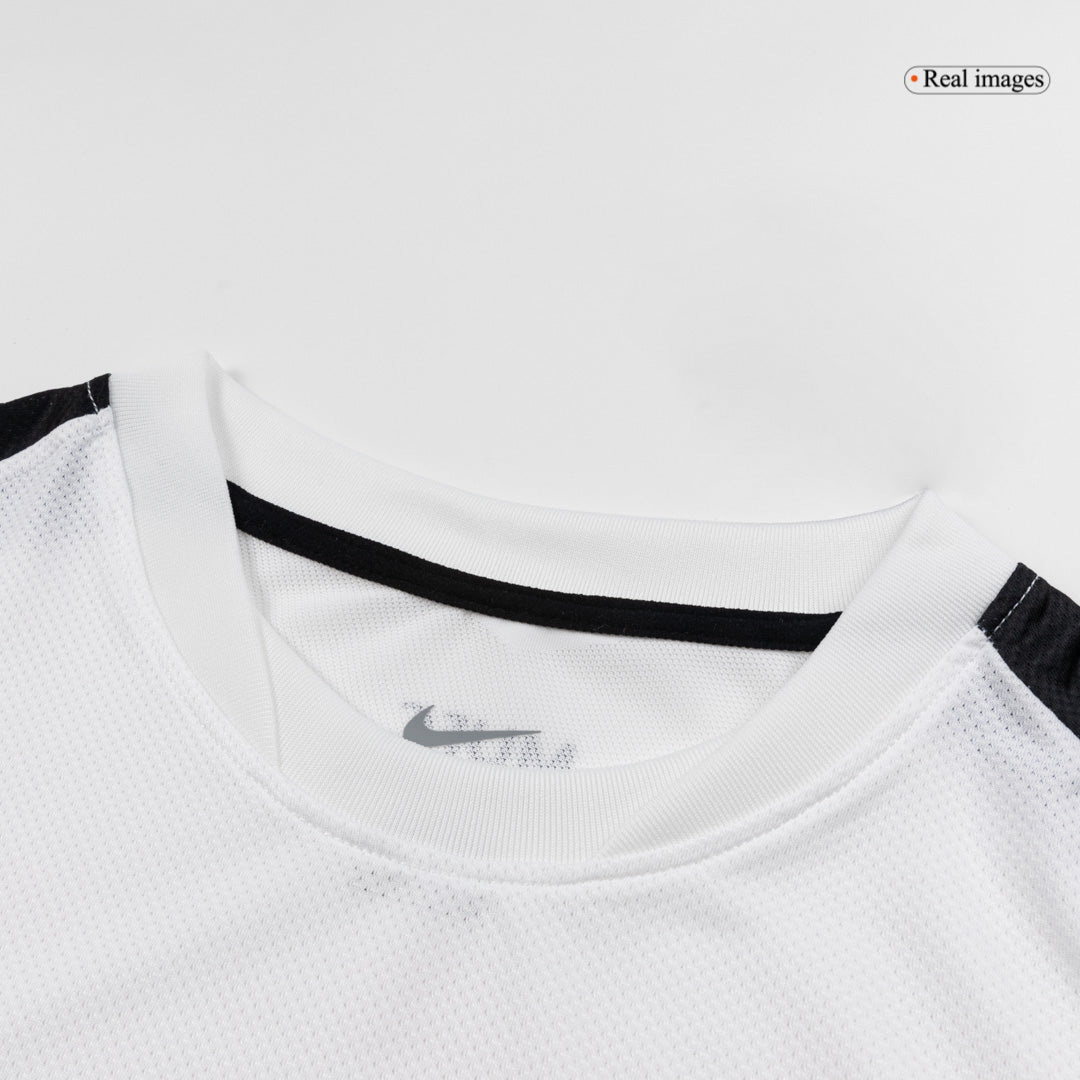 Manchester United Retro Trikot Auswärts 2010/11